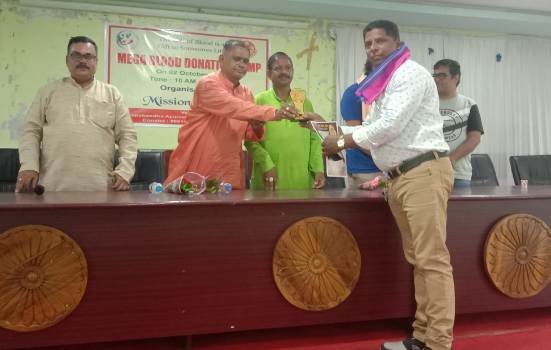ରକ୍ତବୀର ସମ୍ମାନରେ ସମ୍ମାନିତ ହେଲେ ଆଦିତ୍ୟ