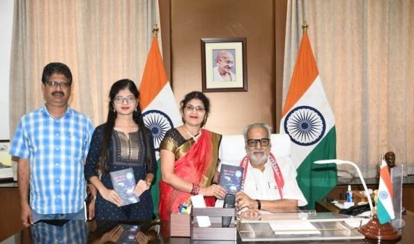 ରାଜ୍ୟପାଳଙ୍କ କରକମଳରେ "ସ୍ବପ୍ନର ପଦ୍ମବନ" ଶୁଭ ଉନ୍ମୋଚନ