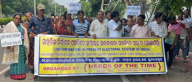 ଭାରତୀୟ ନିର୍ବାଚନ କମିଶନରଙ୍କ ନିକଟକୁ ଦାବୀପତ୍ର ପ୍ରଦାନ