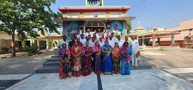 ନବୀନଙ୍କ ଜନ୍ମଦିନରେ ମନ୍ଦିରରେ ଦୀପଜାଳି ଦୀର୍ଘାୟୁ, ସୁସ୍ଥ ଓ ସହ ନିରାମୟ ଜୀବନ ପ୍ରାର୍ଥନା କଲେ ବିଜେଡି କର୍ମୀ