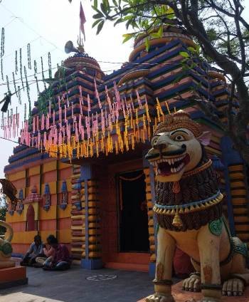 ସିଦ୍ଧିଦାତ୍ରୀ ମାଁ ସିଦ୍ଧେଶ୍ୱରୀଙ୍କ ଶ୍ରୀଶ୍ରୀଶ୍ରୀ ସିଦ୍ଧେଶ୍ୱରୀ ମନ୍ଦିରରେ ନିଆରା ଚଣ୍ଡୀପାଠ ଓ ଶକ୍ତି ପୂଜା