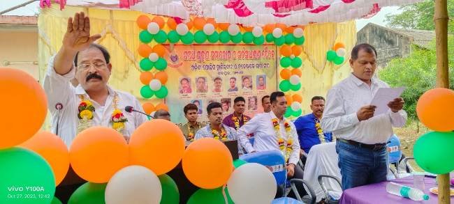 ହାବିଲଦାର ଓ କନଷ୍ଟେବଲ ଶାଖା ସଂଘର ନବ ନିର୍ବାଚିତ କର୍ମକର୍ତ୍ତା ମାନଙ୍କ ଶପଥ ଗ୍ରହଣ