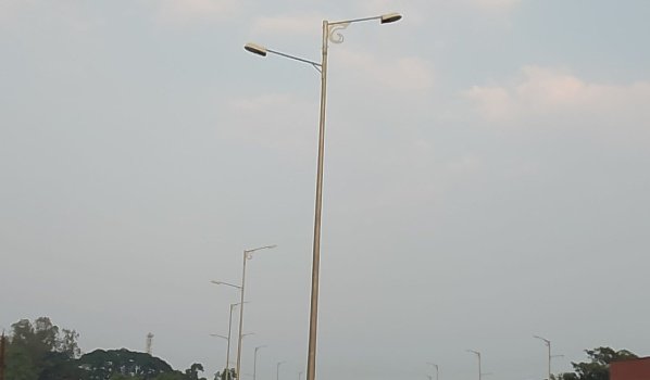 ଜଳୁନୀ ଷ୍ଟ୍ରିଟ ଲାଇଟ୍