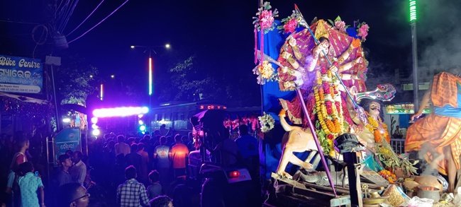 ଧୁମଧାମରେ ଜଗତଜନନୀ ମା' ଦୁର୍ଗାଙ୍କୁ ମେଲାଣି