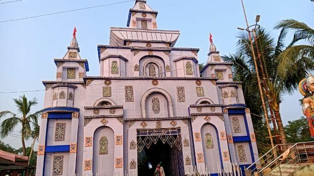 ଲକ୍ଷ୍ମୀପୂଜାରେ ଝଲସିଲା ହାଟଡିହି ଓ ଛେନାପଦିଛକ