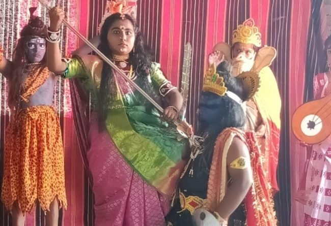 ଡିଏଭି ପବ୍ଲିକ ସ୍କୁଲରେ ଦୁର୍ଗା ଦୁର୍ଗତିନାଶିନୀ ନାଟକ