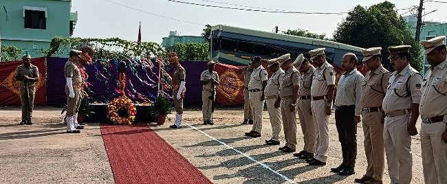 କେନ୍ଦ୍ରାପଡାରେ ୬୪ତମ ପୋଲିସ ସହିଦ ଦିବସ ପାଳିତ