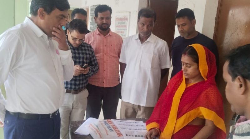 ନିର୍ବାଚନ ପର୍ଯ୍ୟବେକ୍ଷକଙ୍କ ବୁଥ ପରିଦର୍ଶନ