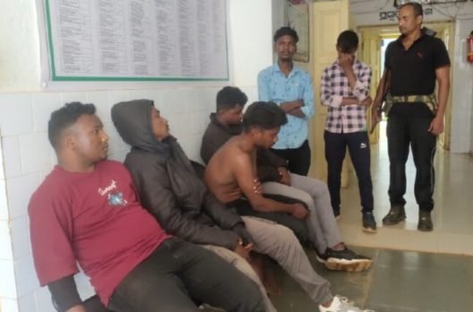 ବାଇକ ସହ ଚାରି ଲୁଟେରା ଗିରଫ