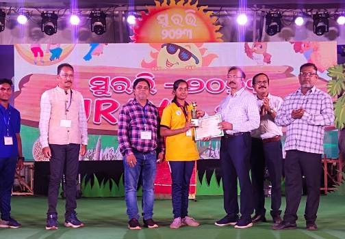 ରାଜ୍ୟ ସ୍ତରୀୟ ସୁରଭି କାର୍ଯ୍ୟକ୍ରମରେ କନ୍ଧମାଳର ତିନି ଜଣ ଛାତ୍ର ଛାତ୍ରୀ ପୁରସ୍କୃତ