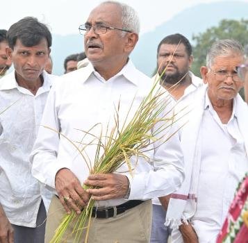 ଗଜପତିରେ ମରୁଡି ଓ ଅବହେଳିତ ରାସ୍ତାର ଅନୁଧ୍ୟାନ କଲେ ପୂର୍ବତନ ମୁଖ୍ୟ ସଚିବ ବିଜୟ ପଟ୍ଟନାୟକ