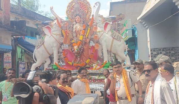 କେନ୍ଦ୍ରାପଡାରେ ଗଜଲକ୍ଷ୍ମୀ ମେଲଣ
