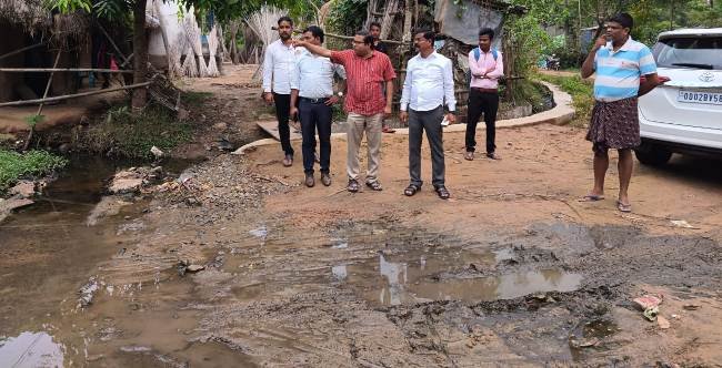 ବଞ୍ଚୋର ବିଭିନ୍ନ ୱାର୍ଡ ପରିଦର୍ଶନ କଲେ ବିଡିଓ ଓ ତହସିଲଦାର