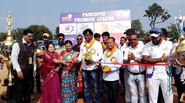 ପାଞ୍ଚପିଢ ପ୍ରିମିୟମ ଲିଗ ଉଦଘାଟିତ,ପ୍ରଥମ ମ୍ୟାଚ ରେ କରଞ୍ଜିଆ ନାଇଟ ରାଇଡ଼ର୍ସ ବିଜୟୀ