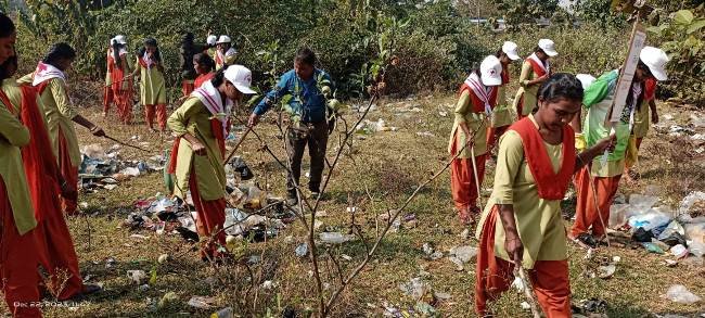 ପଥପ୍ରାନ୍ତ ନାଟକ ମାଧ୍ଯମରେ ପ୍ଲାଷ୍ଟିକ ମୁକ୍ତ ସଚେତନତା କାର୍ଯ୍ୟକ୍ରମ ଅନୁଷ୍ଠିତ