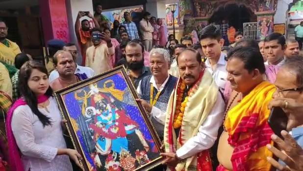 ରାଜ୍ୟପାଳ ଙ୍କ ମଙ୍ଗଳା ମନ୍ଦିର ପରିଦର୍ଶନ