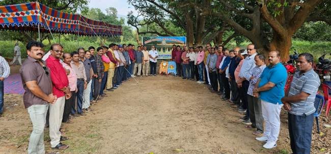 ପାରଳା ମହାରାଜା ହାଇସ୍କୁଲ ୧୯୮୨ ମାଟ୍ରିକ ବ୍ୟାଚର ବନ୍ଧୁମିଳନ