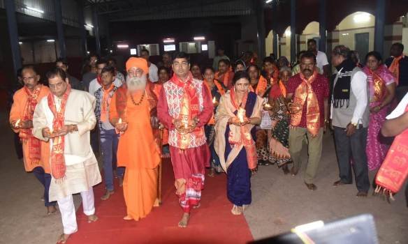 ରାମ ମନ୍ଦିରଠାରେ ଜଳିଲା ୫୦୦୦ ଘୃତଦୀପ