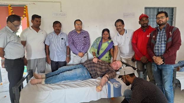 ହାଟଡ଼ିହି କଲେଜରେ ରକ୍ତଦାନ ଶିବିର