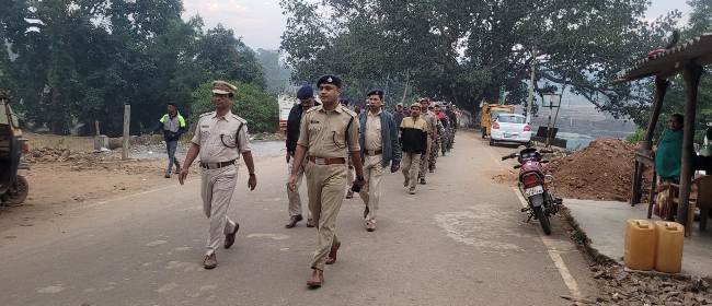 ବାରଖମାରେ ପୋଲିସର ଫ୍ଲାଗମାର୍ଚ୍ଚ
