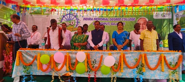 ଚାନ୍ଦିପୁଟ କଲେଜରେ ସମ୍ମନିତ ଯୁବ ବିକାଶ କାର୍ଯ୍ୟକ୍ରମ