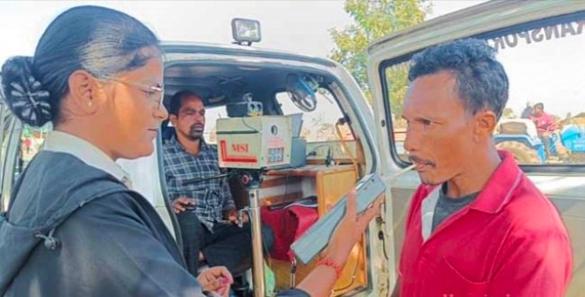 ଦାରିଙ୍ଗବାଡିରେ ଗାଡ଼ିମୋଟର ଯାଞ୍ଚ ସହ ଜରିମାନା ଆଦାୟ