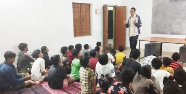ବାଳ ମୁକୁନ୍ଦ କେନ୍ଦ୍ର ଦ୍ୱାରା ସଜାଡ଼ିବା ଓ ସାଇତି ରଖିବା ଛାତ୍ର ଜୀବନରେ ଅତି ଗୁରୁତ୍ବପୂର୍ଣ୍ଣ ଅଭ୍ୟାସ