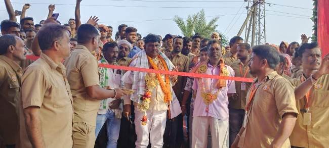 ବିଧାୟକଙ୍କ ଦ୍ୱାରା ଡ୍ରାଇଭର ମହାସଙ୍ଘର ନୂତନ କୋଠା ପାଇଁ ଭିତ୍ତିପ୍ରସ୍ତର ସ୍ଥାପନ