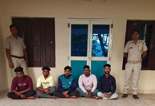 ଜିମ ନଖୋଲିବା ପାଇଁ ଯୁବକଙ୍କୁ ଧମକ