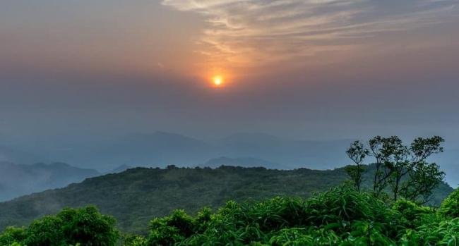 ସୂର୍ଯ୍ୟ ଦର୍ଶନ ପାଇଁ ଓଡିଶାର ହିମାଳୟ ମହେନ୍ଦ୍ରଗିରି ଚଳଚଞ୍ଚଳ