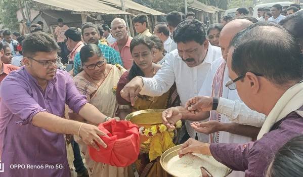 ଗଜପତିରେ ଗାଁରୁ ସହର ଚାରିଆଡେ ଶ୍ରୀଜଗନ୍ନାଥଙ୍କ ଅର୍ପଣ ରଥର ପରିକ୍ରମା..... ଜୟ ଜଗନ୍ନାଥ ପରିବେଶ..... ଚାଉଳ ଓ ଗୁଆ ସମର୍ପଣ