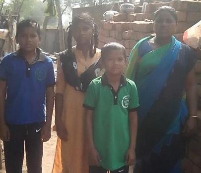 ଅନ୍ତୋଦୟ ଯୋଜନା ବାଟବଣା ବିଭାଗୀୟ ଅଧିକାରୀଙ୍କ ଖାମଖିଆଲି ନୀତି ଯୋଗୁଁ ଅଯୋଗ୍ୟ ହିତାଧିକାରୀ ଉପକୃତ ହେଉଥିବାବେଳେ ଯୋଗ୍ୟ ହିତାଧିକାରୀ ବଞ୍ଚିତ