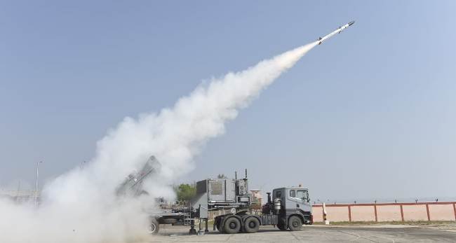 ଚାନ୍ଦିପୁର ଠାରେ "ଆକାଶ" କ୍ଷେପଣାସ୍ତ୍ରର ପରୀକ୍ଷଣ