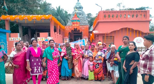 କୋଣାର୍କ କିନ୍ନର ସଂଘ ପକ୍ଷରୁ ବୃଦ୍ଧ,ବୃଦ୍ଧା ଓ ଅସହାୟ ମାନଙ୍କୁ ଶୀତବସ୍ତ୍ର ବଣ୍ଟନ