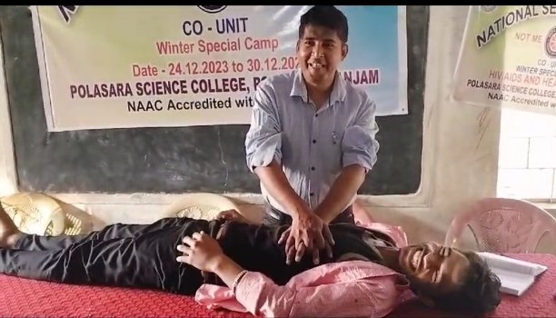 ଦୁର୍ଘଟଣାରେ ଗୁରୁତର ଆହତ ବ୍ୟକ୍ତିଙ୍କ ଜୀବନ ରକ୍ଷା କଲେ ଏନଏସଏସ ସ୍ୱେଚ୍ଛାସେବୀ ବୃନ୍ଦ