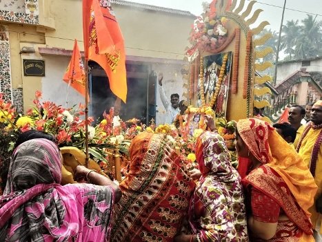 ଶ୍ରୀରାମ ମନ୍ଦିର ପ୍ରତିଷ୍ଠା ଉପଲକ୍ଷେ ଗୋବିନ୍ଦଜୀଉ ମନ୍ଦିରରେ ହନୁମାନ ଚାଳିସା ପାଠ ଓ ଦୀପାବଳୀ ଉତ୍ସବ