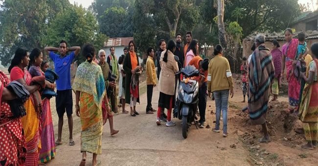 ଟିମ୍ ହ୍ୟୁମାନିଟି ପକ୍ଷରୁ ଗ୍ରାମାଞ୍ଚଳରେ କମ୍ବଳ ବଣ୍ଟନ