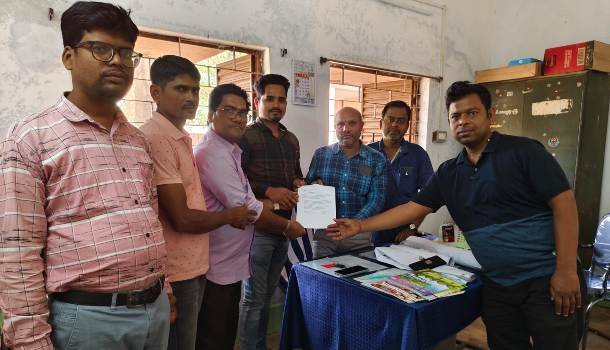ମୁଖ୍ୟ ମନ୍ତ୍ରୀଙ୍କ ଉଦ୍ଦେଶ୍ୟରେ ଦାବିପତ୍ର ପ୍ରଦାନ କଲେ ପ୍ରାଥମିକ ବିଦ୍ୟାଳୟ ଶିକ୍ଷକ ସଙ୍ଘ