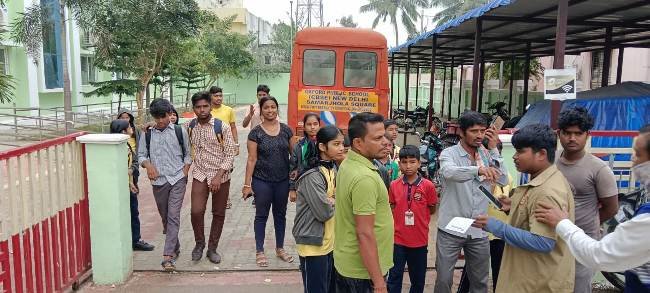 ୨ ସ୍କୁଲ ବସ୍ ଧକ୍କା, ୨୦ରୁ ଉର୍ଦ୍ଧ ଛାତ୍ରଛାତ୍ରୀ ଆହତ