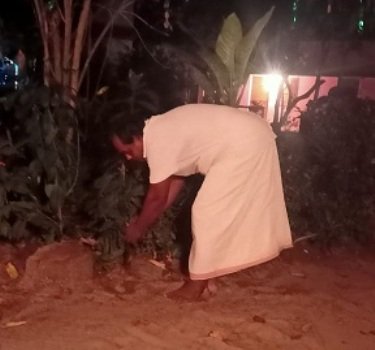 ଶିବାନନ୍ଦ ଆଶ୍ରମର ବ୍ରହ୍ମଚାରୀ ନୃସିଂହନାଥଙ୍କ ବୃକ୍ଷରୋପଣ