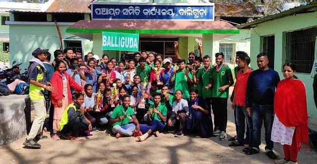 ଜିଲ୍ଲା ସ୍ତରୀୟ ଜନଜାତି କ୍ରୀଡ଼ା ମହୋତ୍ସବରେ ବାଲିଗୁଡ଼ା ବ୍ଲକର ଦମଦାର ପ୍ରଦର୍ଶନ