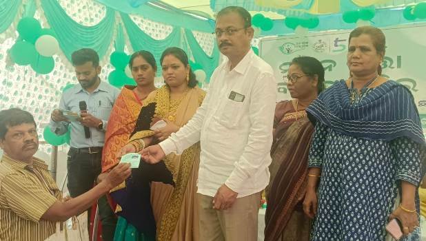 ନୂତନ ହିତାଧିକାରୀଙ୍କୁ ଭତ୍ତା ବଣ୍ଟନ