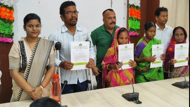ବାଲିଗୁଡ଼ା ଏନ୍ଏସିରେ ହିତାଧିକାରୀଙ୍କୁ ଆବାସ କାର୍ଯ୍ୟାଦେଶ ବଣ୍ଟନ