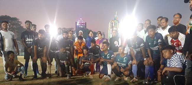କେନ୍ଦ୍ରାପଡାରେ ଦିବାରାତ୍ର ଫୁଟବଲ୍ ଟୁର୍ଣ୍ଣାମେଣ୍ଟ୍ ଉଦଘାଟିତ