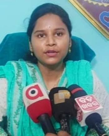 ରୋଜାଲିନ ଦାବି କଲେ ବିଜେଡ଼ି ଟିକେଟ