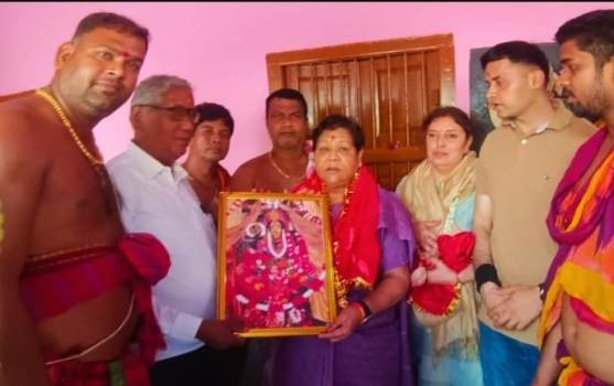 ମଣିପୁର ରାଜ୍ୟପାଳଙ୍କ ମଙ୍ଗଳା ମନ୍ଦିର ପରିଦର୍ଶନ