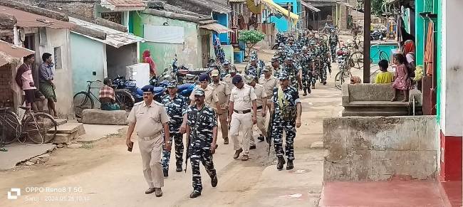 ବଡ଼ମାଧପୁର ଓ ଗୋବା ଗ୍ରାମରେ ରେ ଛତ୍ରପୁର ପୋଲିସ ର ଫ୍ଲାଗ ମାର୍ଚ୍ଚ