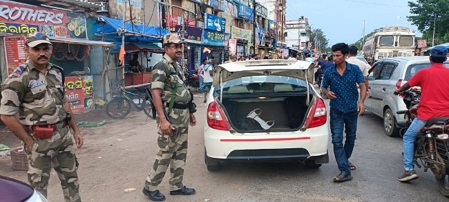 ନିର୍ବାଚନ ପାଇଁ କେନ୍ଦ୍ରାପଡା ସହରର ବିଭିନ୍ନ ସ୍ଥାନରେ ଗାଡି ଯାଞ୍ଚ