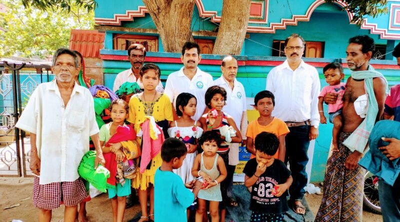 ବସ୍ତ୍ର ବଂଟନ ଓ ଅଂଶୁଘାତ ସଚେତନତା କାର୍ଯ୍ୟକ୍ରମ
