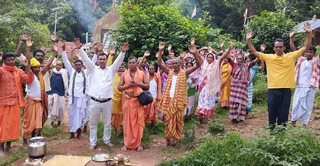 ପାରଳା ବାଲ ମୁକୁନ୍ଦ କେନ୍ଦ୍ର ତରଫରୁ ଐତିହ ମହେନ୍ଦ୍ରଗିରି ତୀର୍ଥସ୍ଥଳୀ ଭ୍ରମଣ
